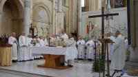 Eucharistie concélébrée dans l'église Saint Martin à Saint-Quentin